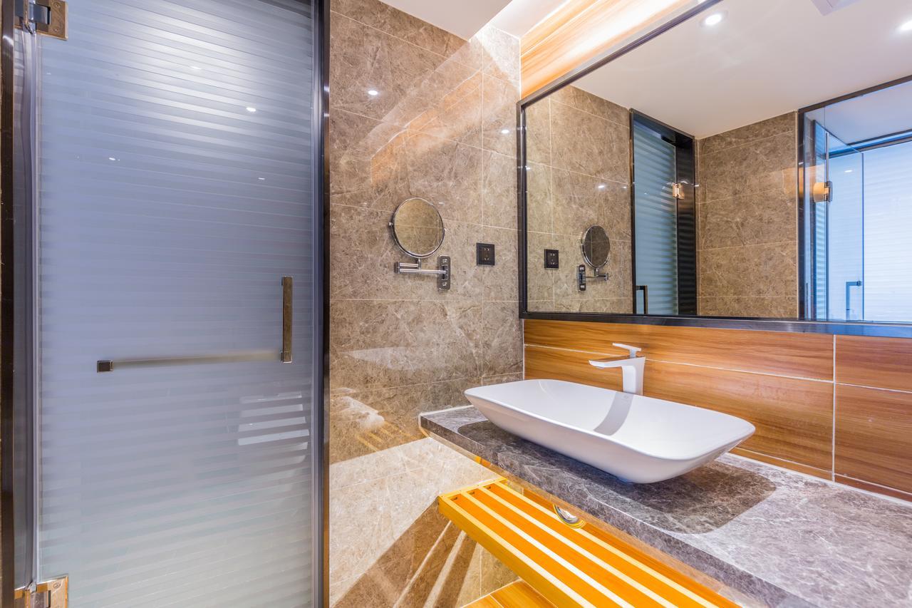 Lifu Hotel Wankel Jiang Tai Road Metro Station Branch Guangzhou Exteriör bild